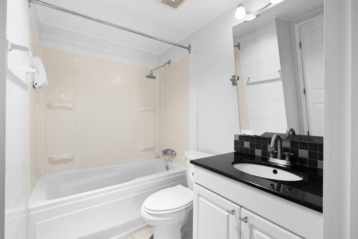 









445


All Star

Court, 112,
Kelowna,




BC
V1X 5N7

