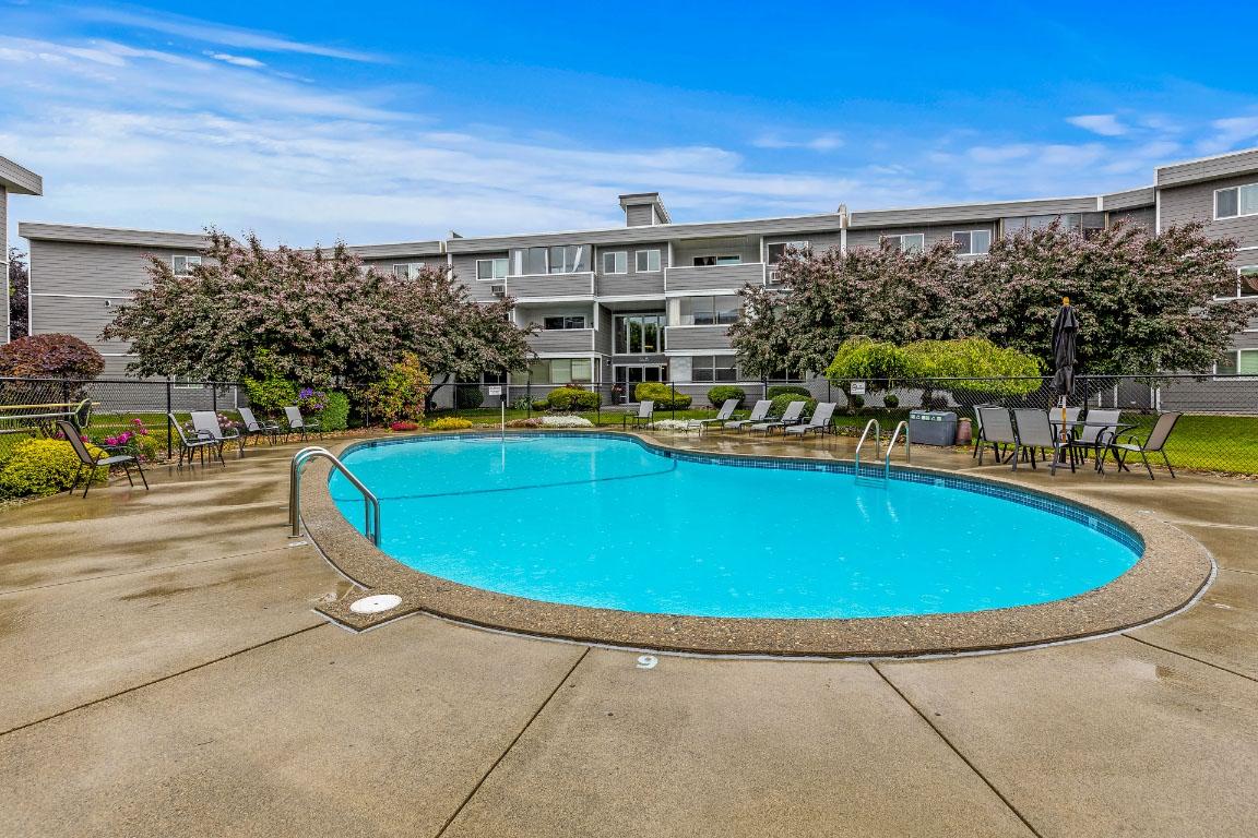 









445


All Star

Court, 112,
Kelowna,




BC
V1X 5N7

