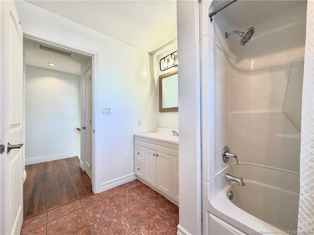 









960


MSGR Godin

,
Bathurst,




NB
E2A 4E6

