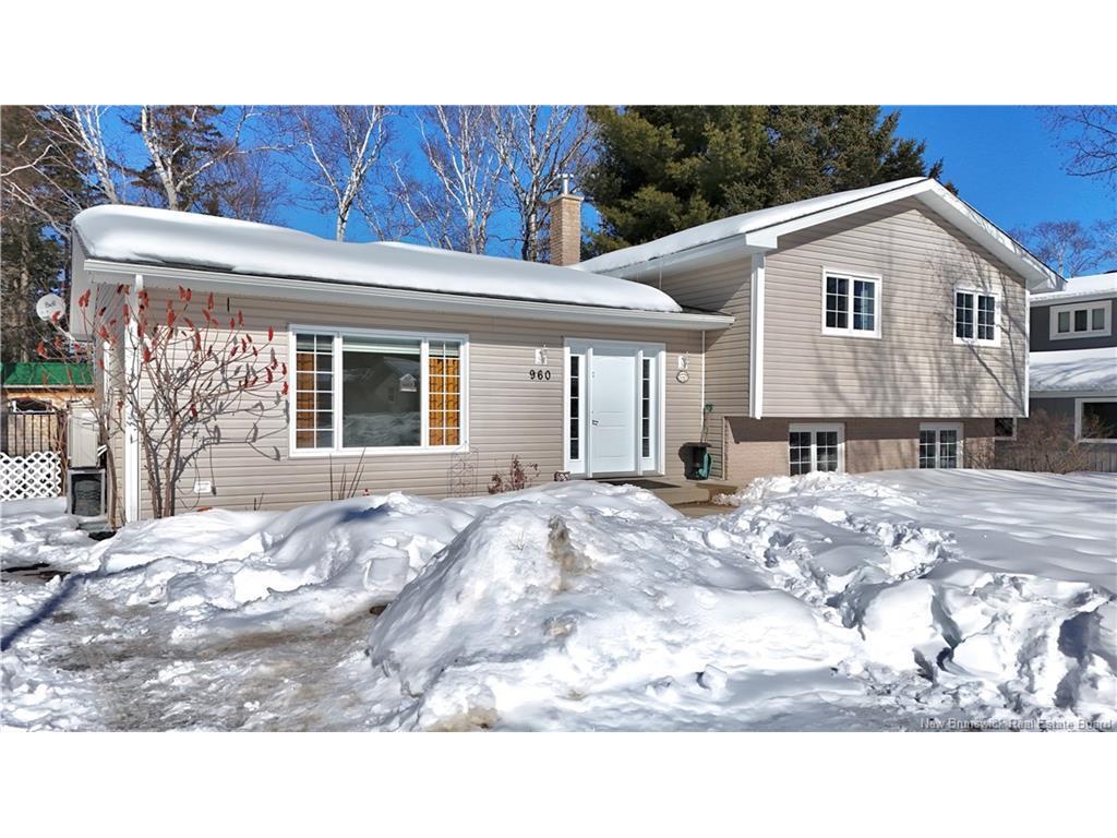 









960


MSGR Godin

,
Bathurst,




NB
E2A 4E6

