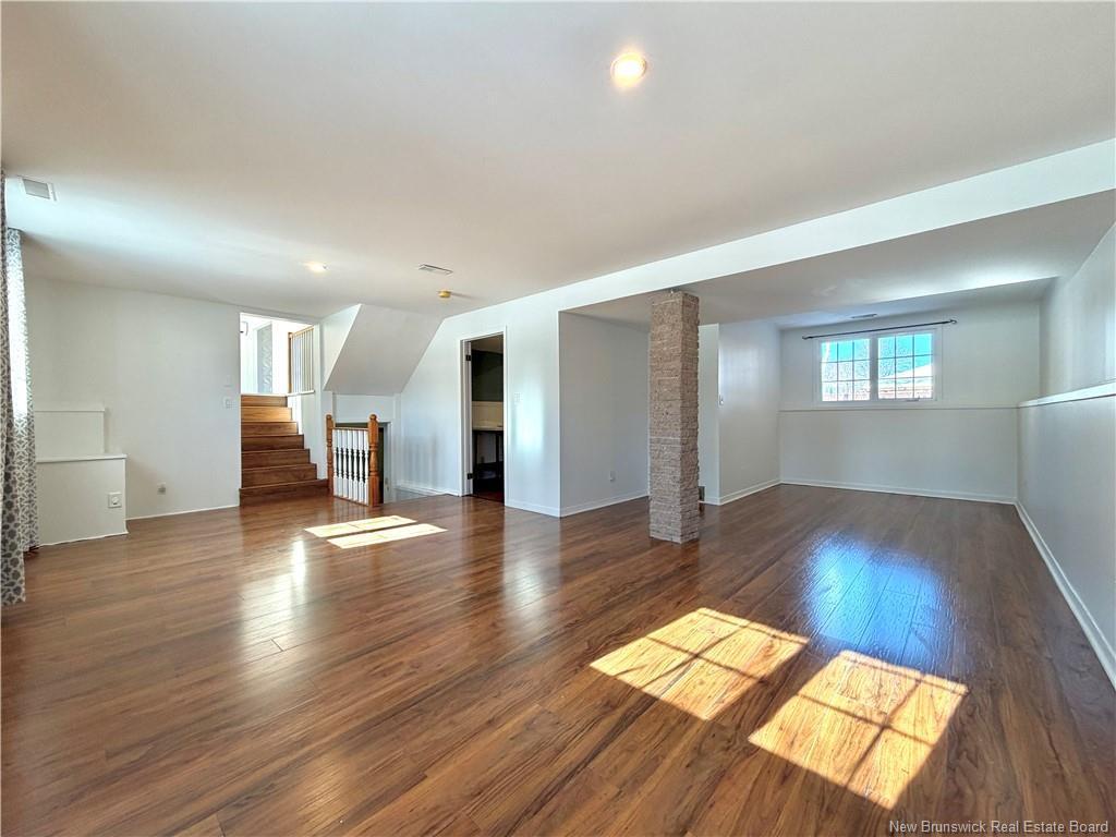 









960


MSGR Godin

,
Bathurst,




NB
E2A 4E6

