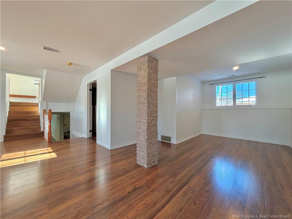 









960


MSGR Godin

,
Bathurst,




NB
E2A 4E6

