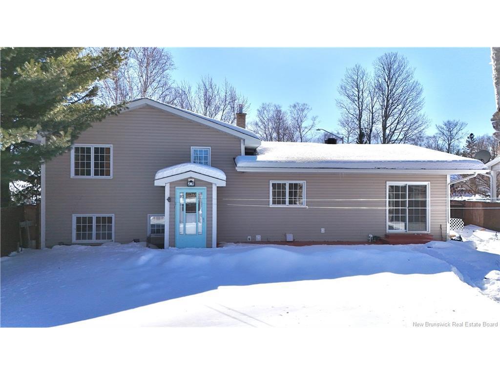 









960


MSGR Godin

,
Bathurst,




NB
E2A 4E6

