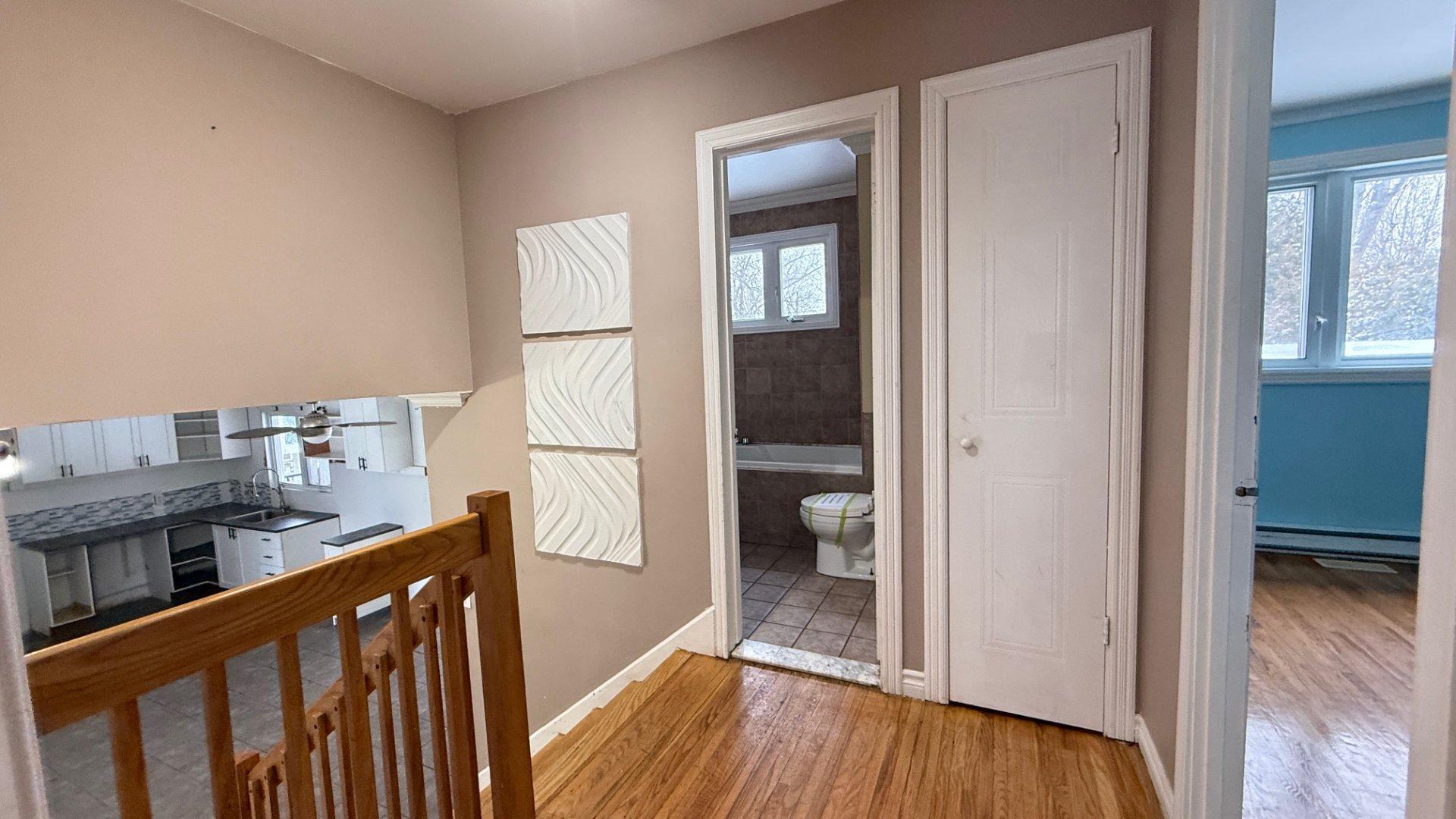 









956


Rue Chaumont

,
Chambly,




QC
J3L3A2

