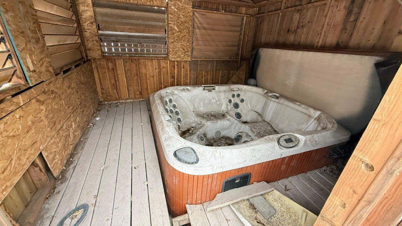 









956


Rue Chaumont

,
Chambly,




QC
J3L3A2

