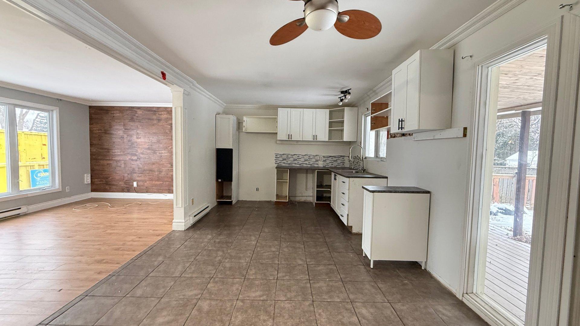 









956


Rue Chaumont

,
Chambly,




QC
J3L3A2

