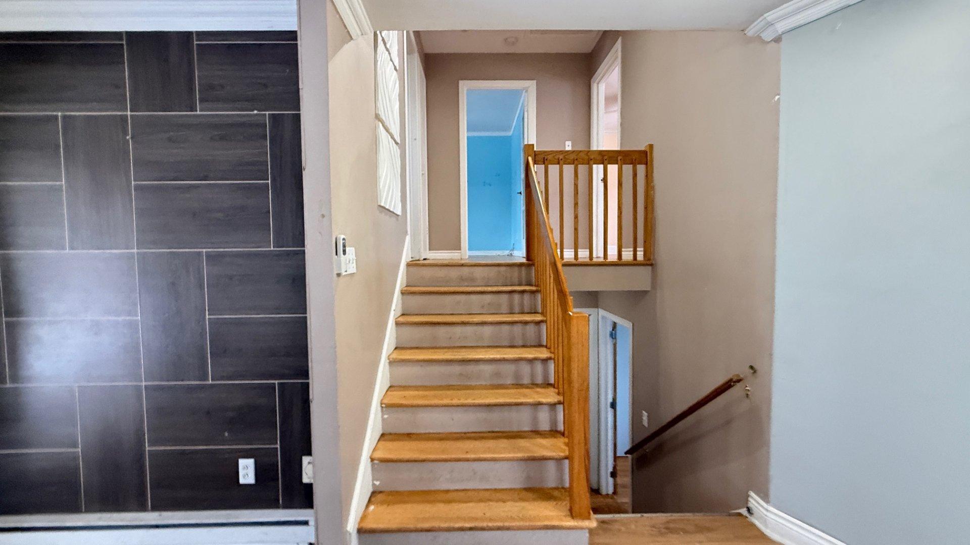 









956


Rue Chaumont

,
Chambly,




QC
J3L3A2

