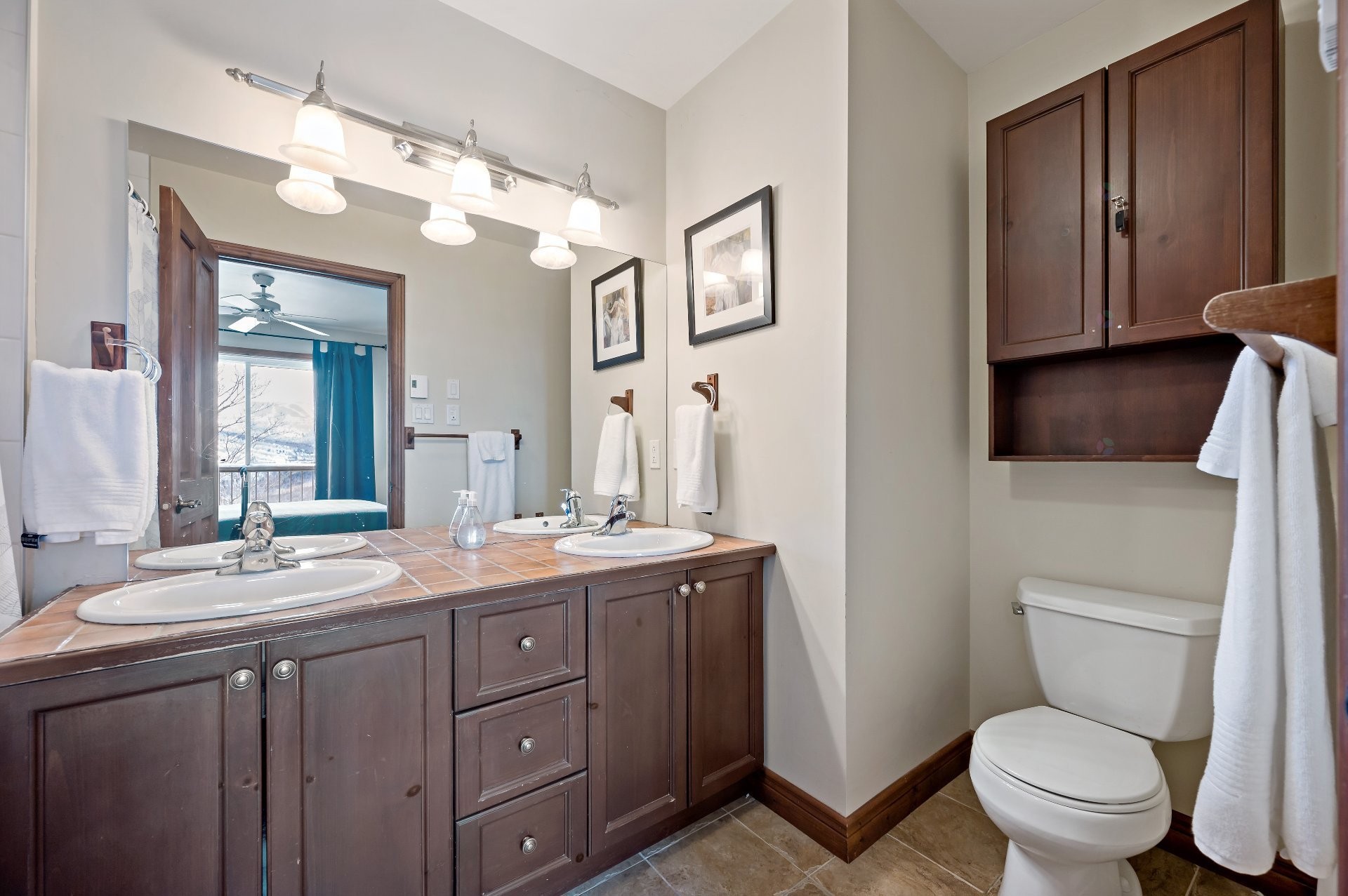 









305


Rue du Mont-Plaisant

, 5,
Mont-Tremblant,




QC
J8E1L2

