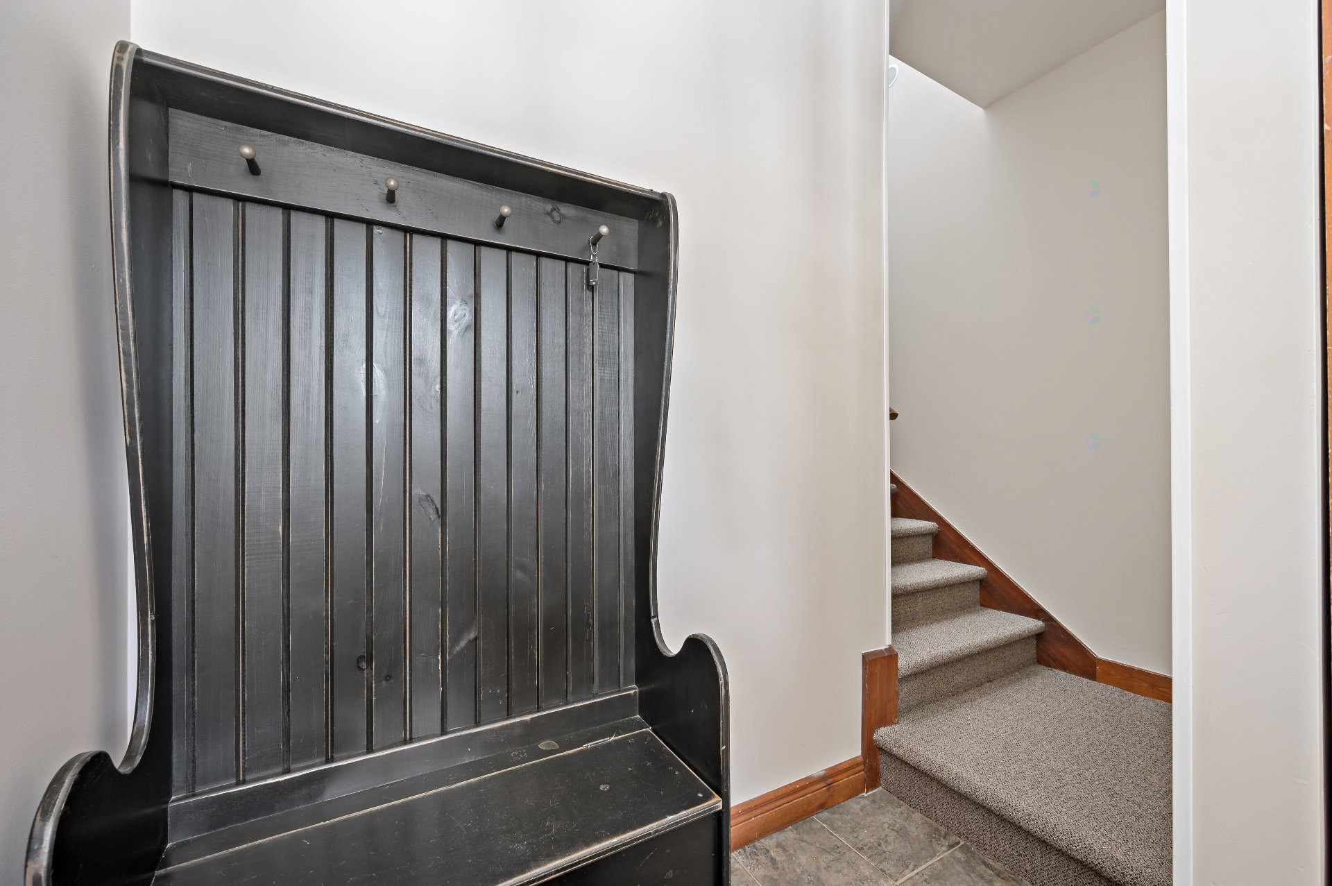 









305


Rue du Mont-Plaisant

, 5,
Mont-Tremblant,




QC
J8E1L2

