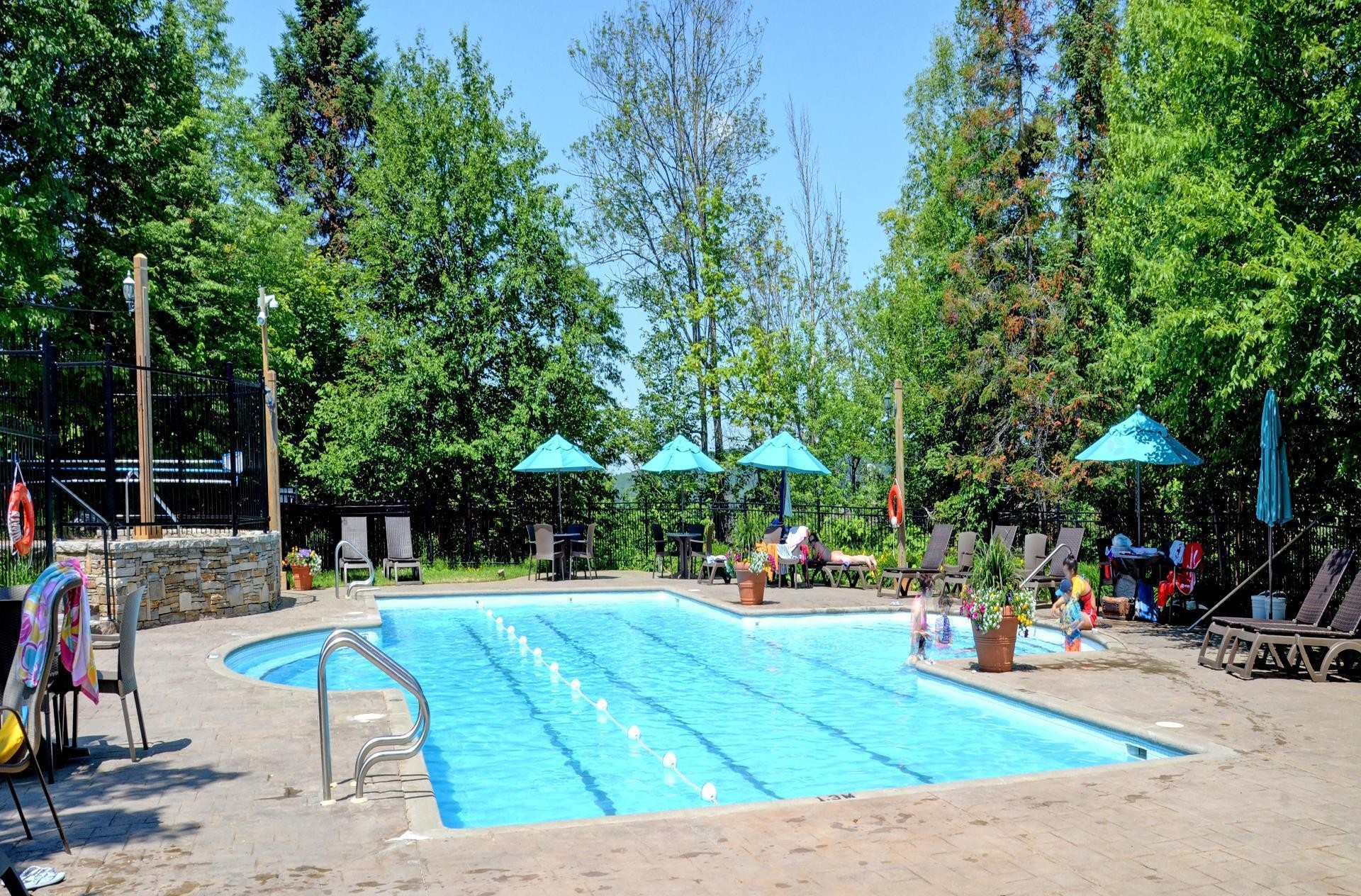 









305


Rue du Mont-Plaisant

, 5,
Mont-Tremblant,




QC
J8E1L2

