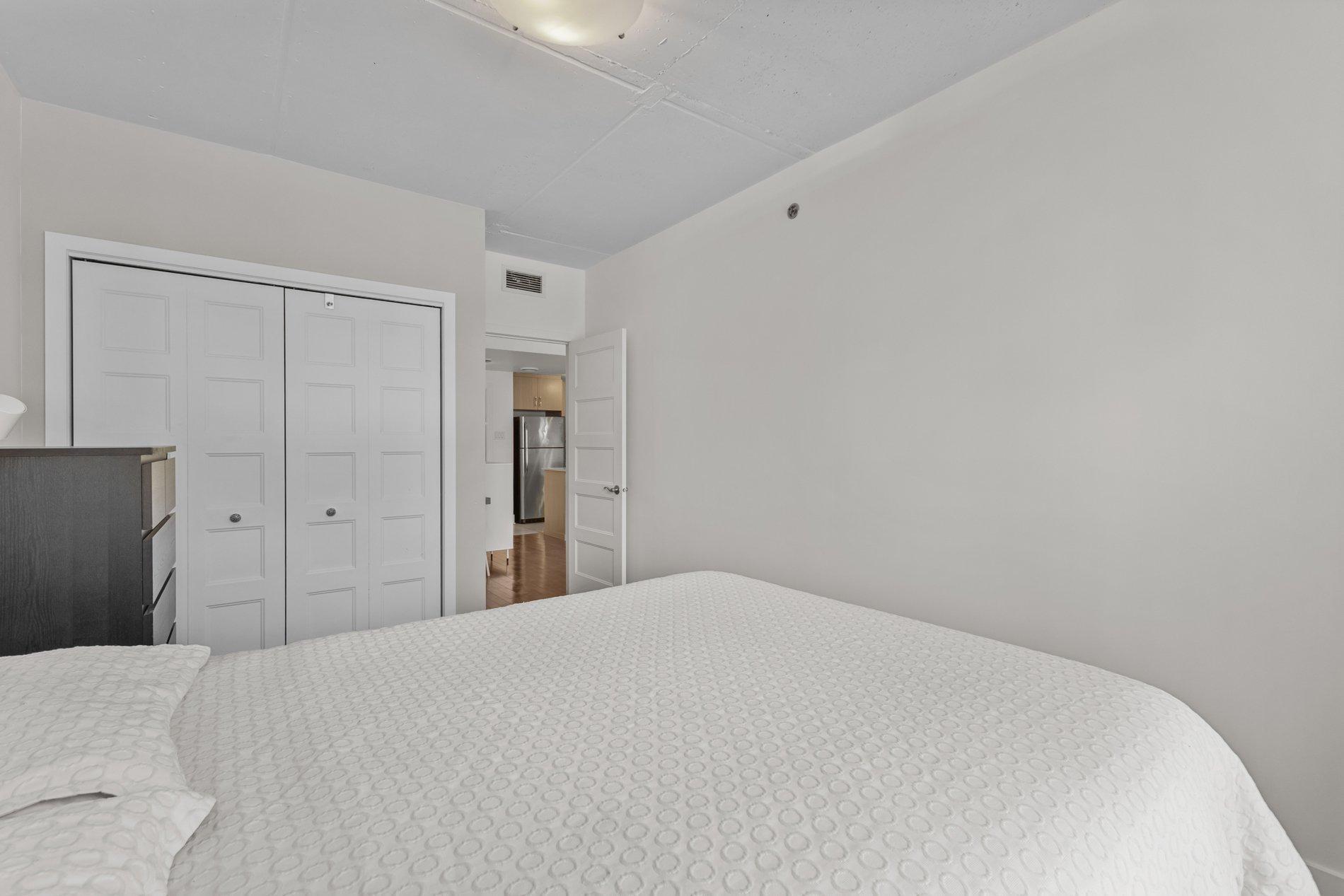 









2229


Rue Ste-Catherine E.

, 203,
Montréal (Ville-Marie),




QC
H2K0B8

