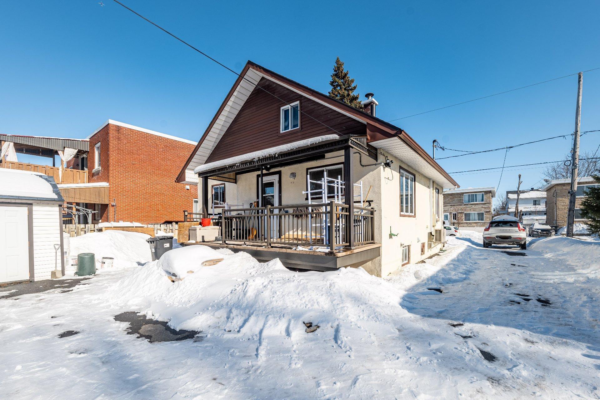 









361


Rue Brodeur

,
Longueuil (Le Vieux-Longueuil),




QC
J4J2S5

