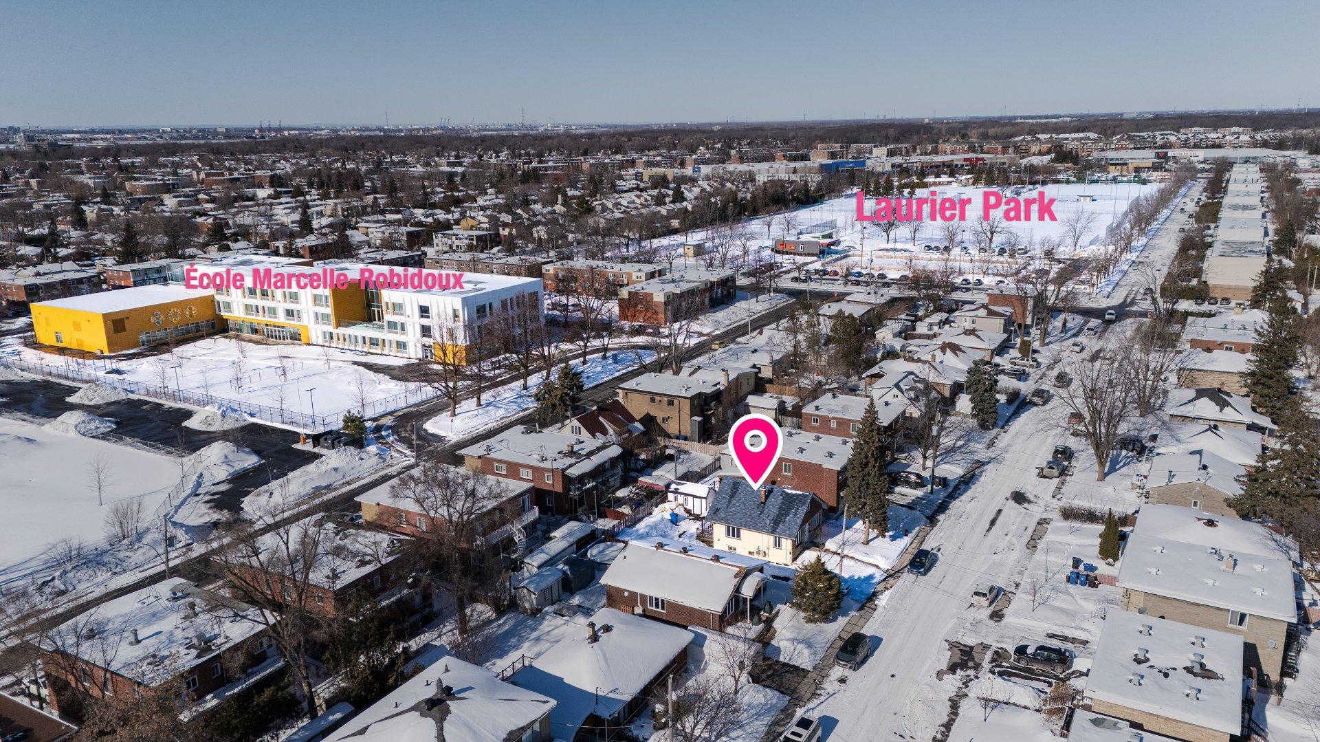 









361


Rue Brodeur

,
Longueuil (Le Vieux-Longueuil),




QC
J4J2S5

