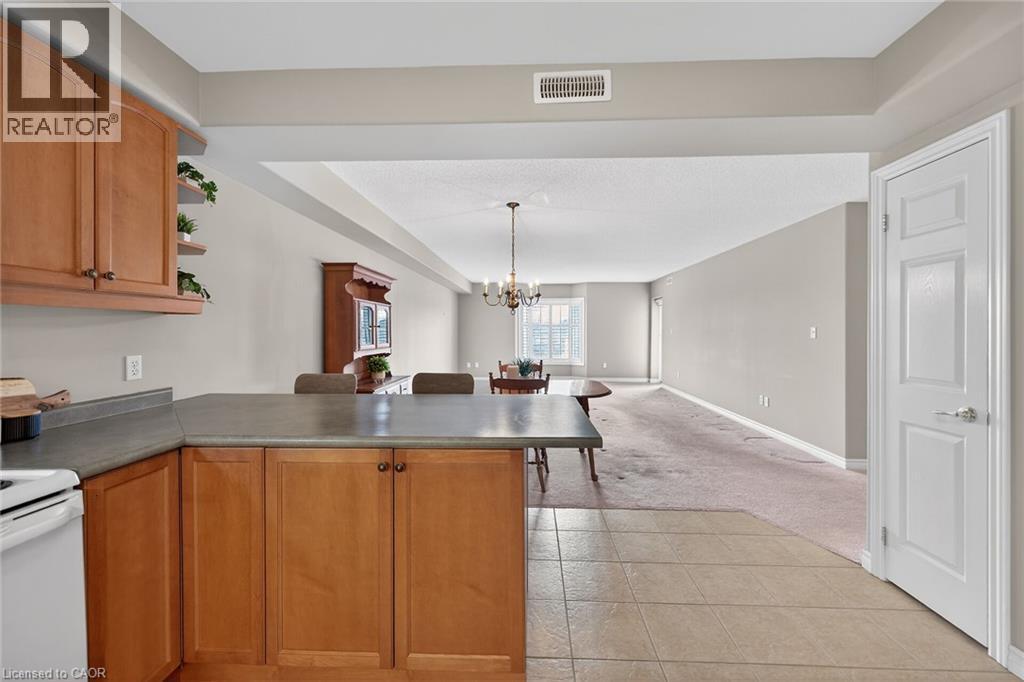 












908 MOHAWK Road E Unit# 308

,
Hamilton,




Ontario
L8T2R8

