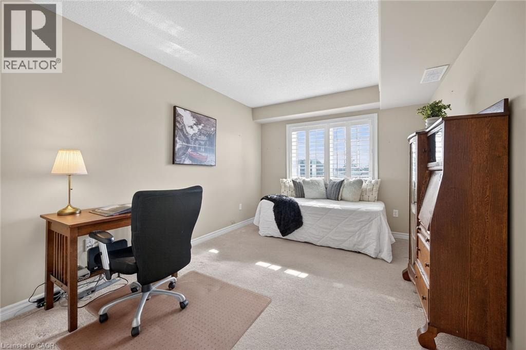 












908 MOHAWK Road E Unit# 308

,
Hamilton,




Ontario
L8T2R8

