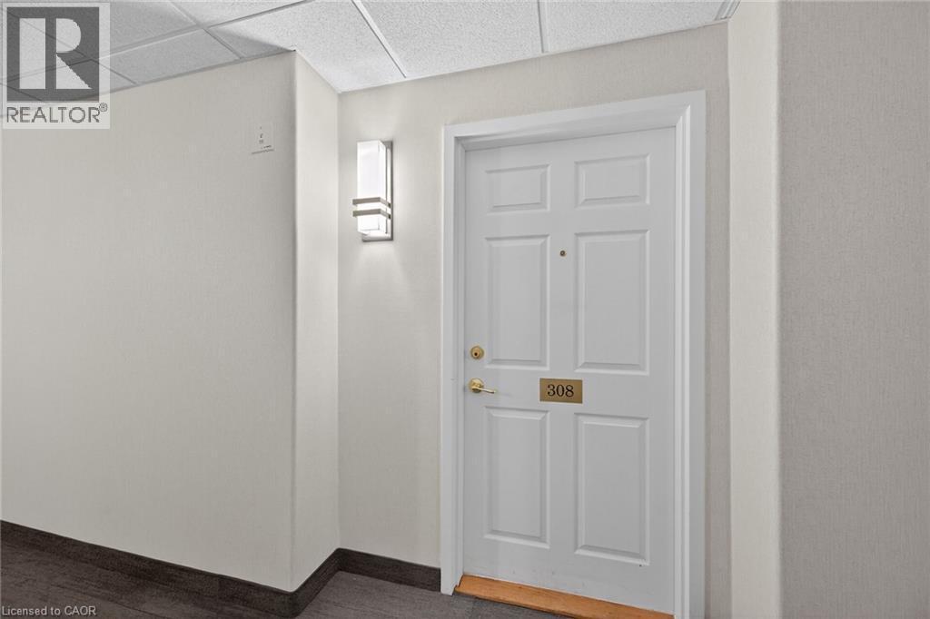 












908 MOHAWK Road E Unit# 308

,
Hamilton,




Ontario
L8T2R8


