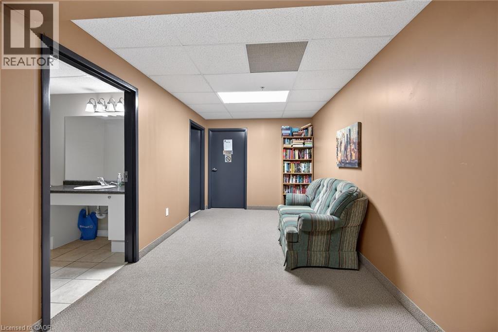 












908 MOHAWK Road E Unit# 308

,
Hamilton,




Ontario
L8T2R8

