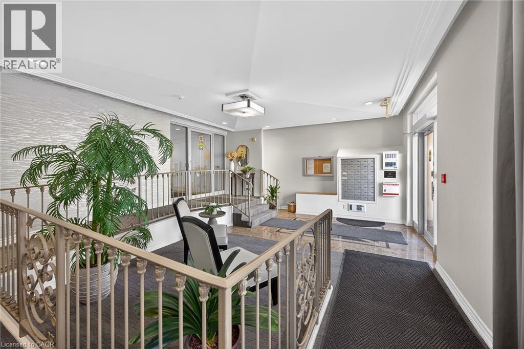 












908 MOHAWK Road E Unit# 308

,
Hamilton,




Ontario
L8T2R8

