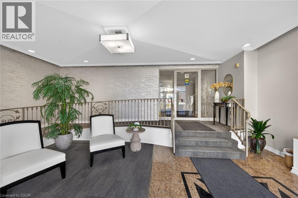 












908 MOHAWK Road E Unit# 308

,
Hamilton,




Ontario
L8T2R8

