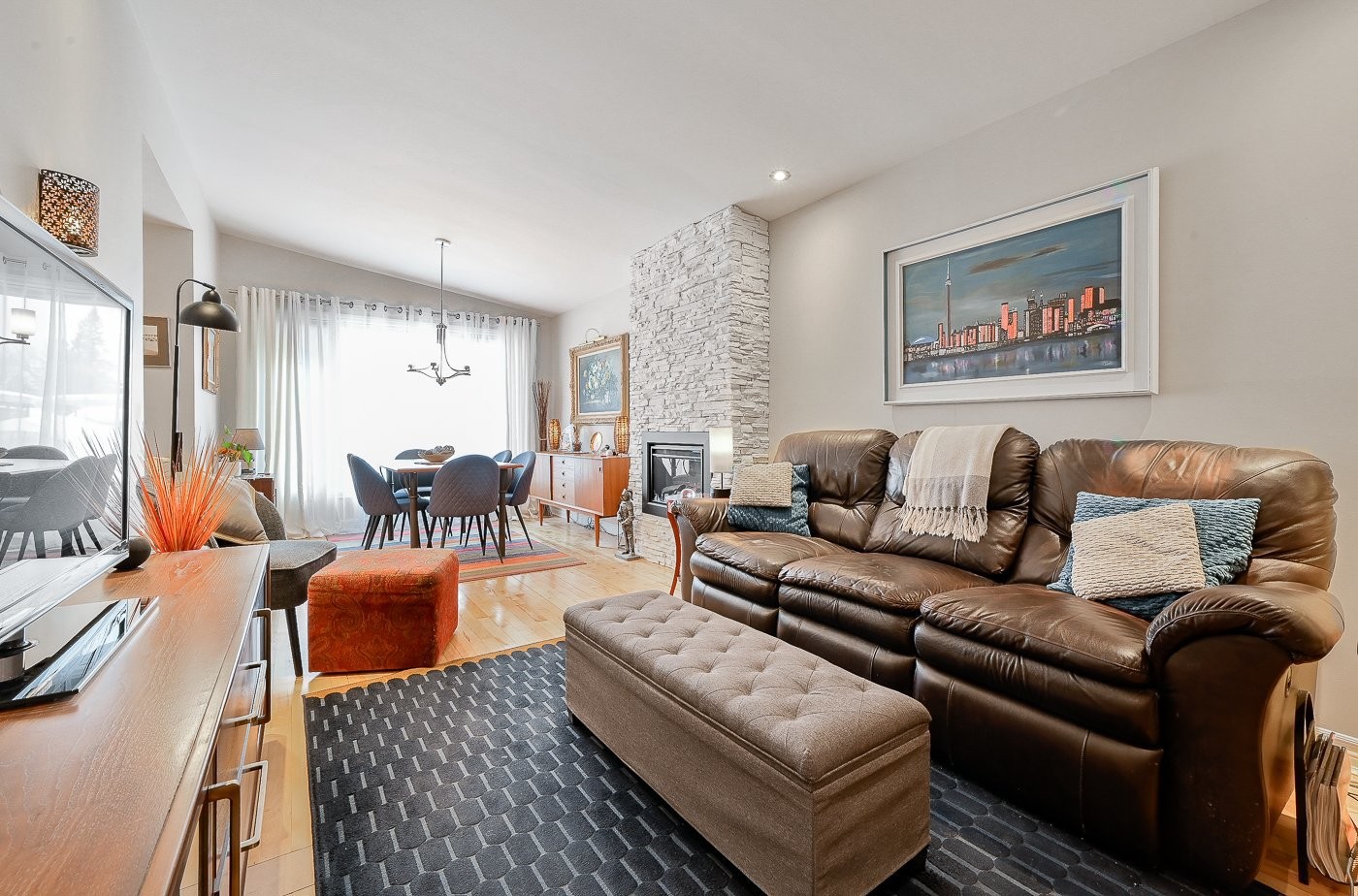 









111


Rue Jubilee

,
Longueuil (Greenfield Park),




QC
J4V3A7

