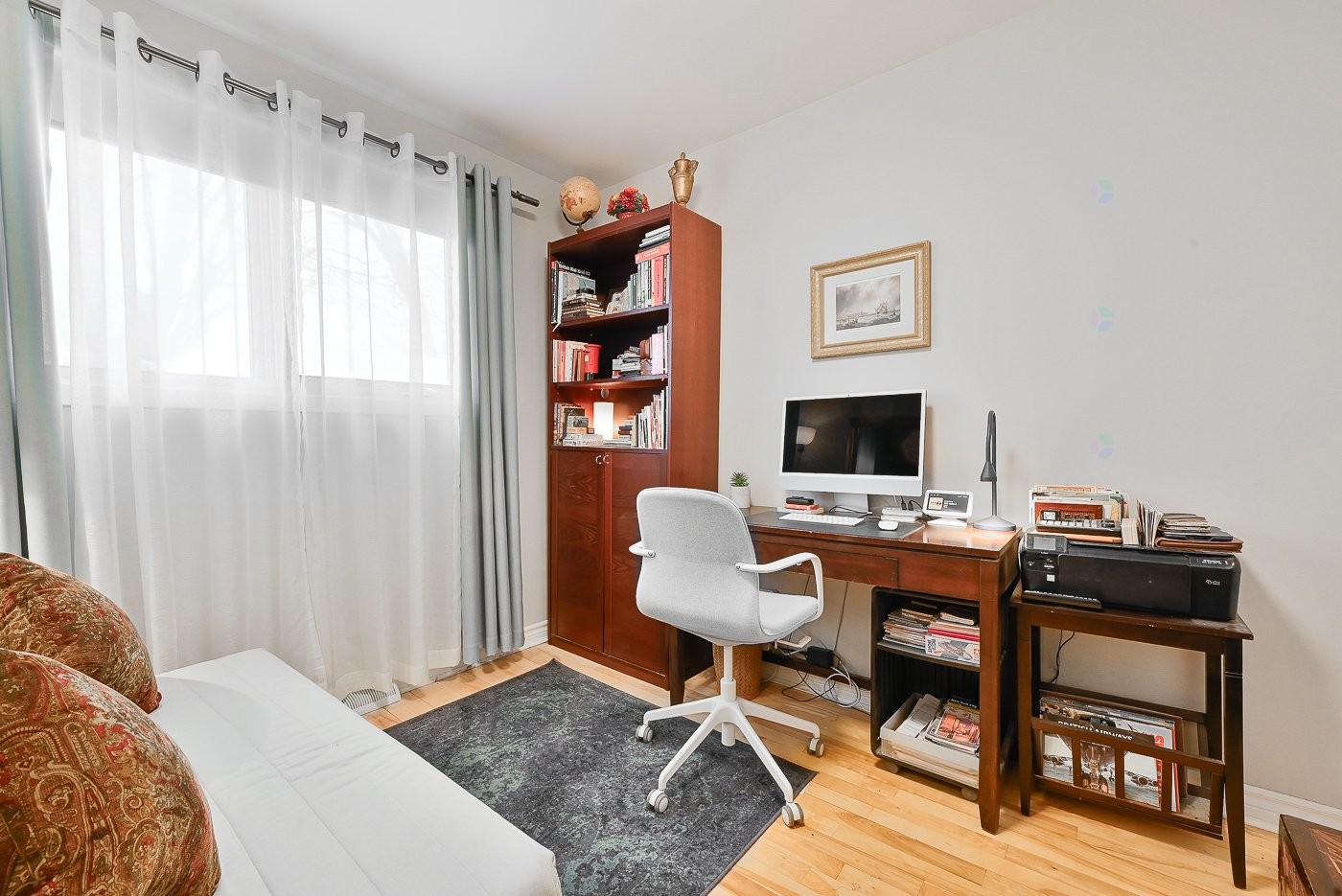 









111


Rue Jubilee

,
Longueuil (Greenfield Park),




QC
J4V3A7

