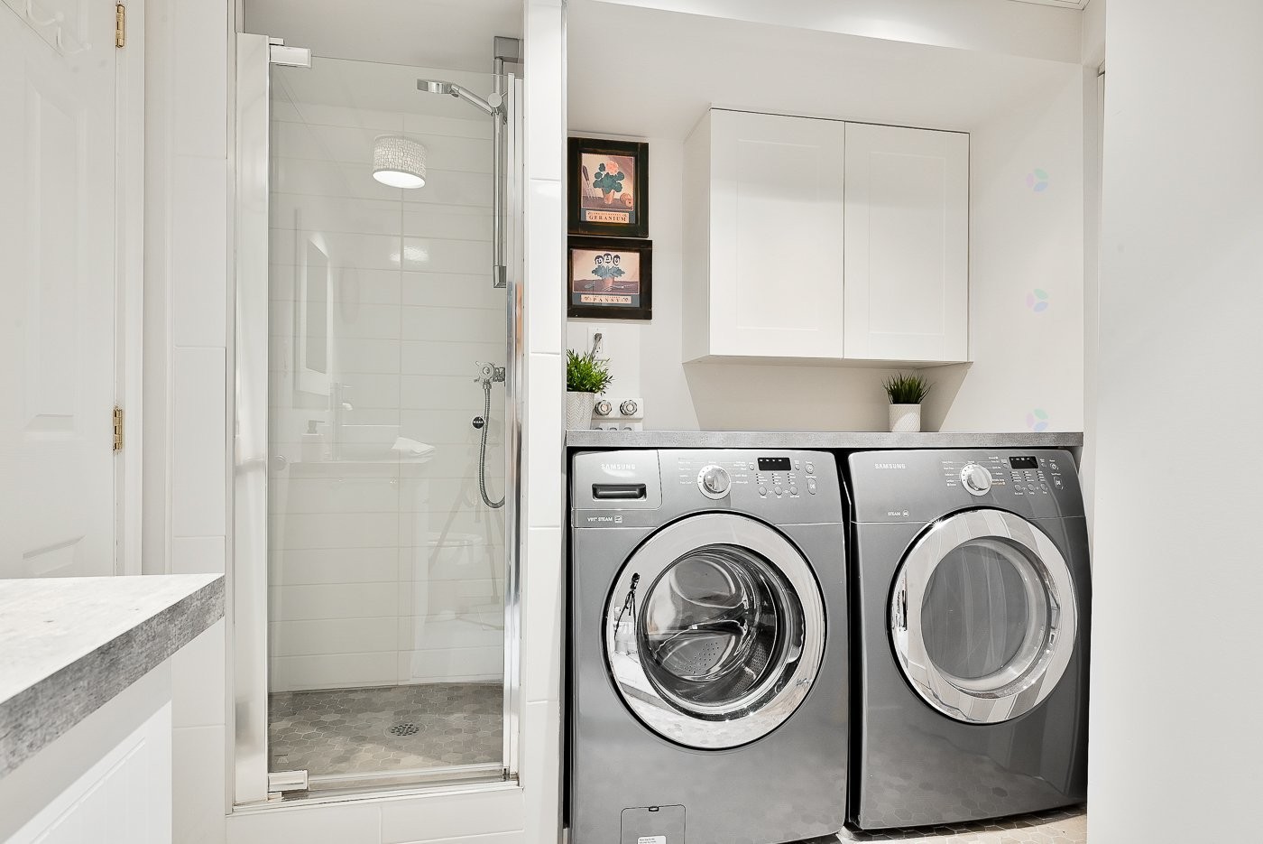 









111


Rue Jubilee

,
Longueuil (Greenfield Park),




QC
J4V3A7

