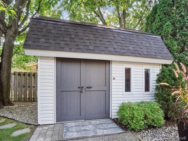 









111


Rue Jubilee

,
Longueuil (Greenfield Park),




QC
J4V3A7

