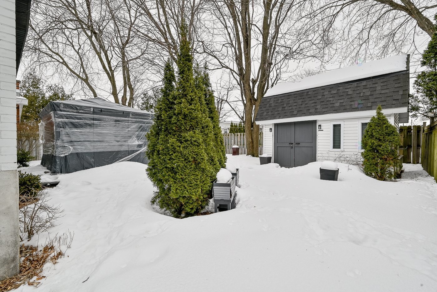 









111


Rue Jubilee

,
Longueuil (Greenfield Park),




QC
J4V3A7

