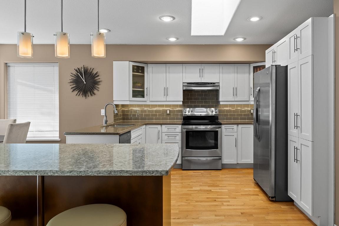 









3576


Apple Way

Boulevard,
West Kelowna,




BC
V4T 1Y7

