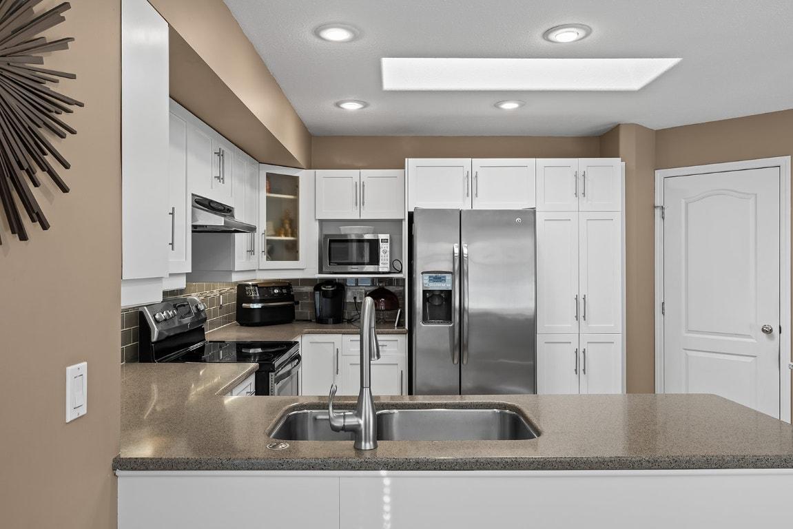 









3576


Apple Way

Boulevard,
West Kelowna,




BC
V4T 1Y7

