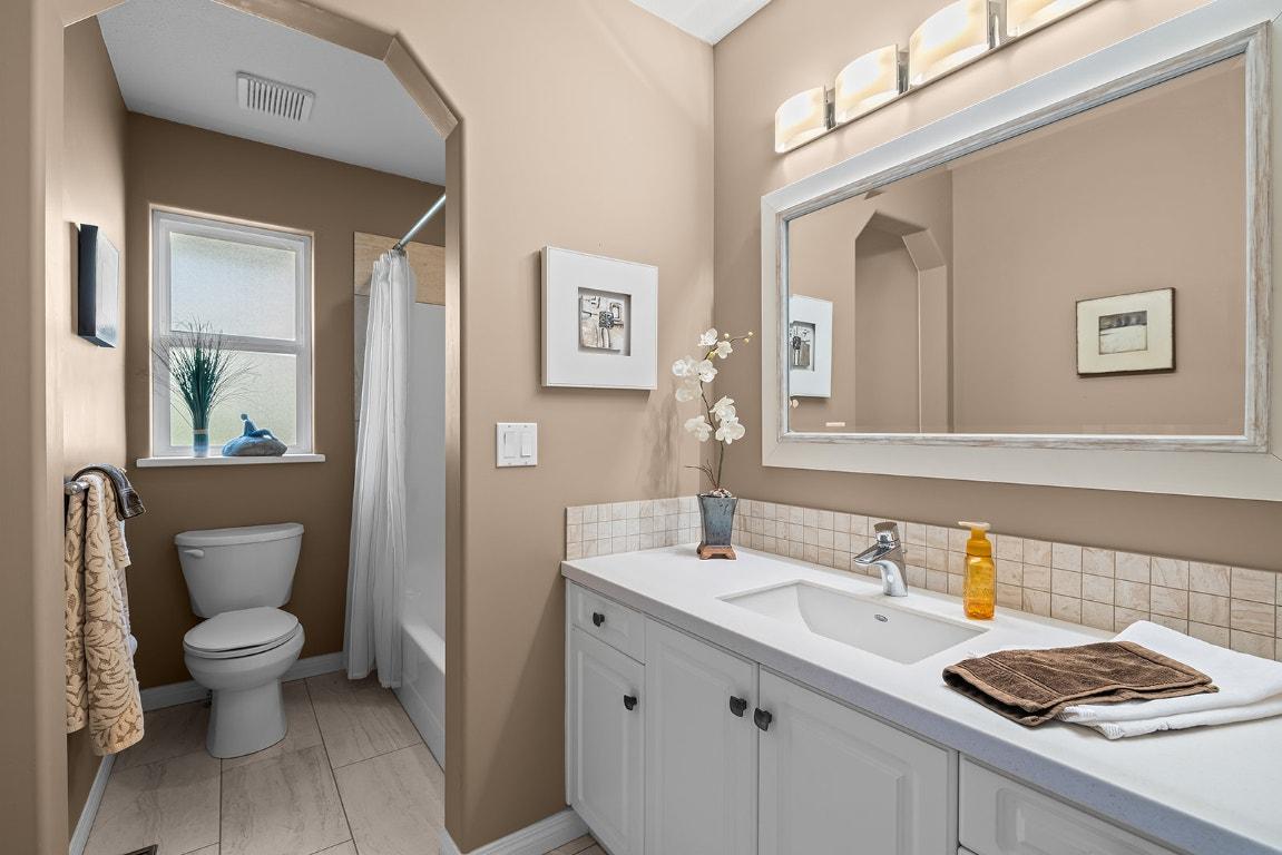 









3576


Apple Way

Boulevard,
West Kelowna,




BC
V4T 1Y7


