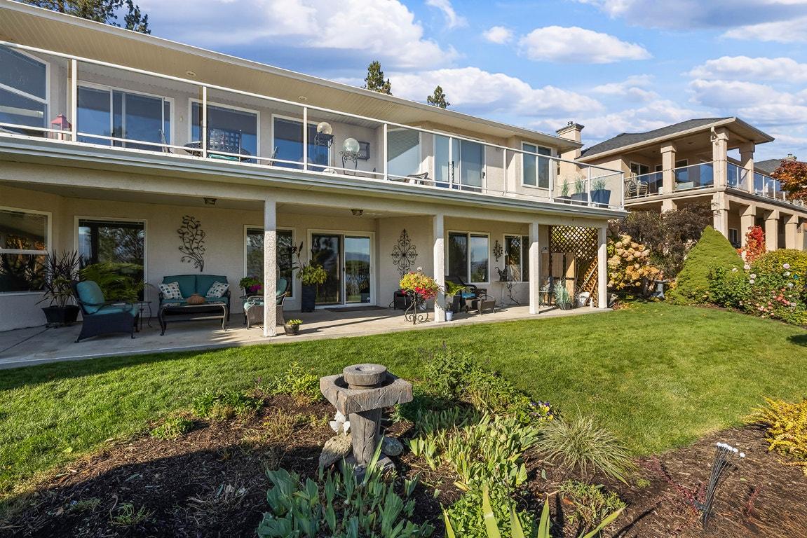 









3576


Apple Way

Boulevard,
West Kelowna,




BC
V4T 1Y7

