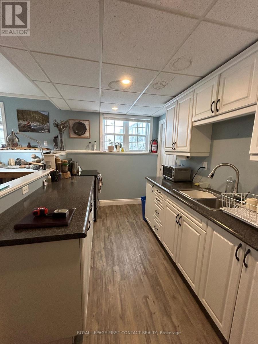 












1041 WELCH ROAD

,
Minden Hills,




Ontario
K0M2K0


