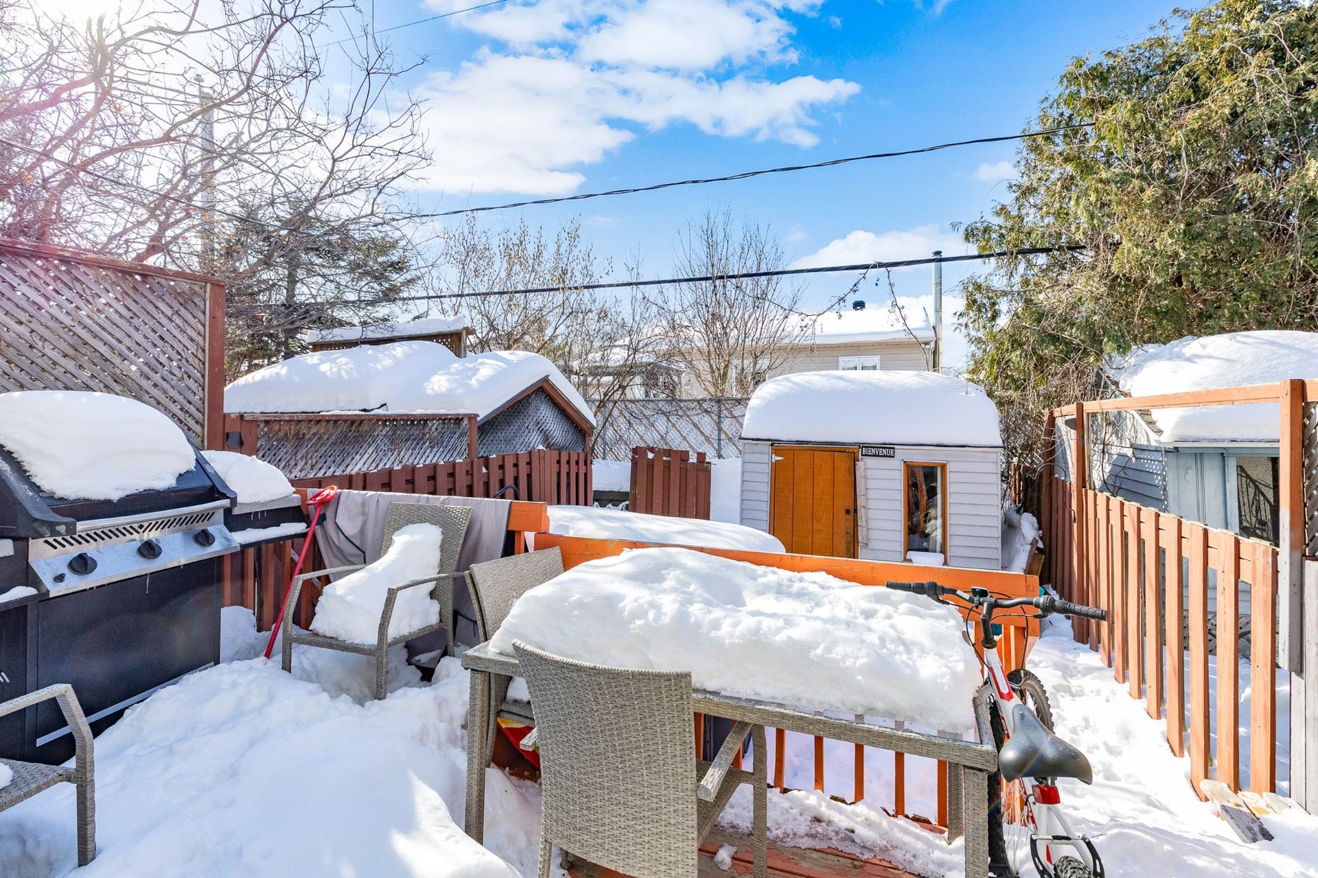 









1527


Boul. de la Grande-Allée

,
Boisbriand,




QC
J7G2T6

