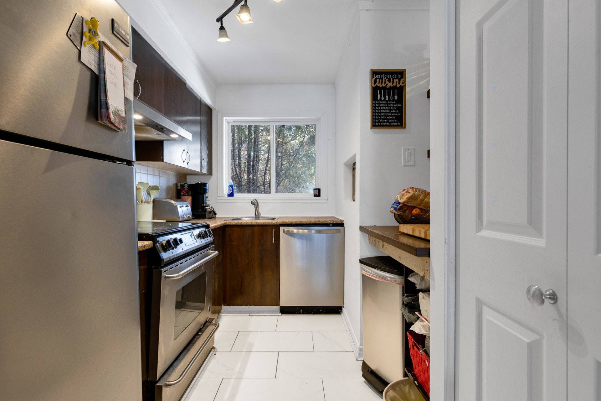 









1527


Boul. de la Grande-Allée

,
Boisbriand,




QC
J7G2T6

