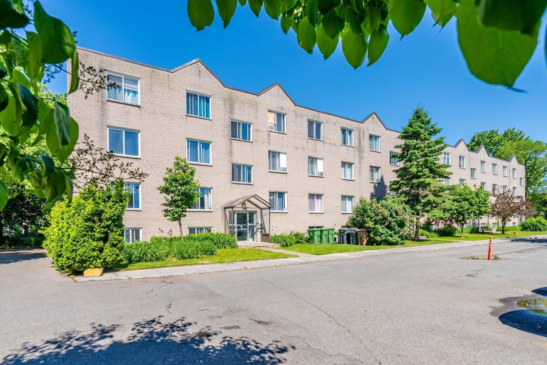 









9267


Boul. LaSalle

, 9,
Montréal (LaSalle),




QC
H8R2M6

