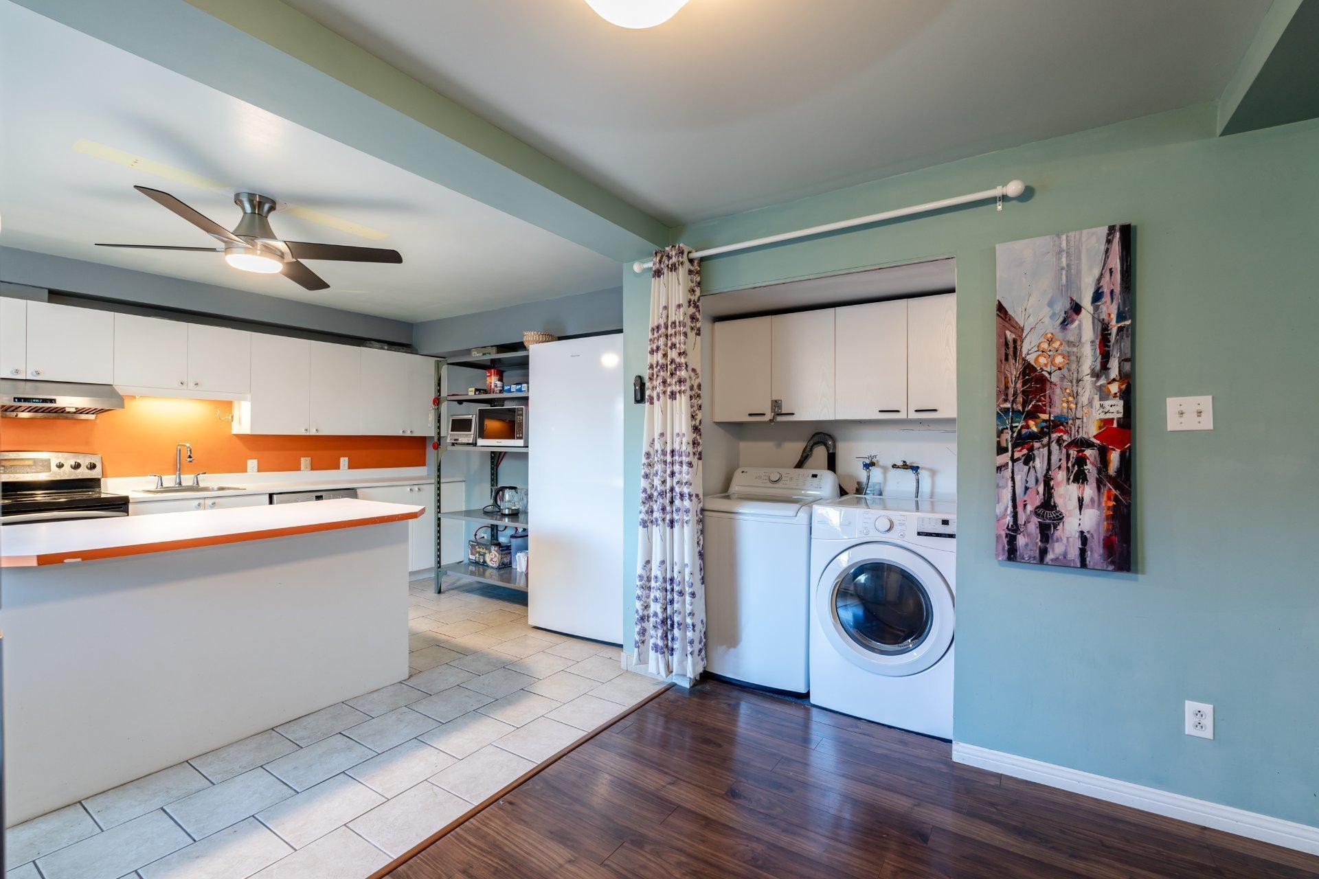 









9267


Boul. LaSalle

, 9,
Montréal (LaSalle),




QC
H8R2M6

