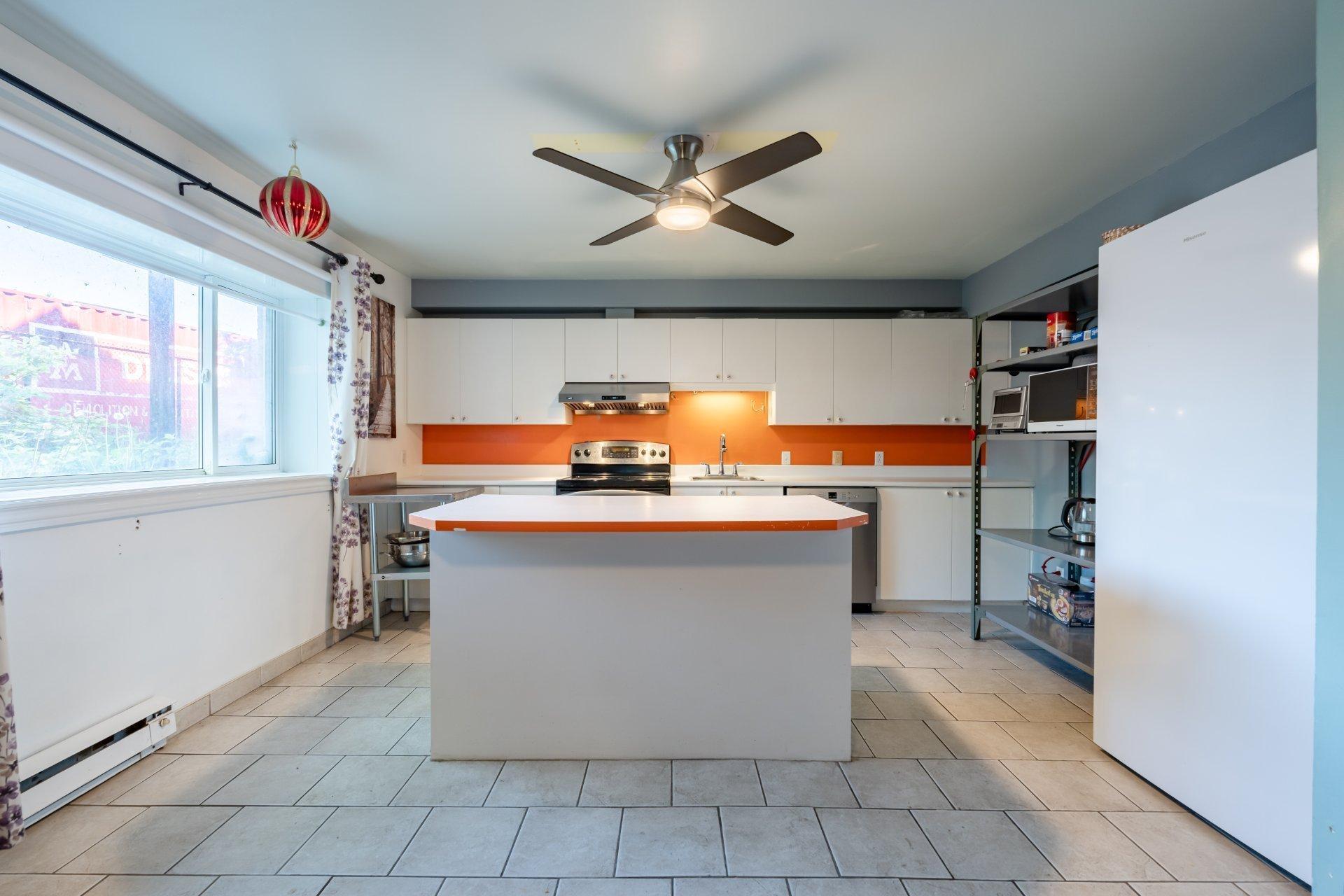 









9267


Boul. LaSalle

, 9,
Montréal (LaSalle),




QC
H8R2M6

