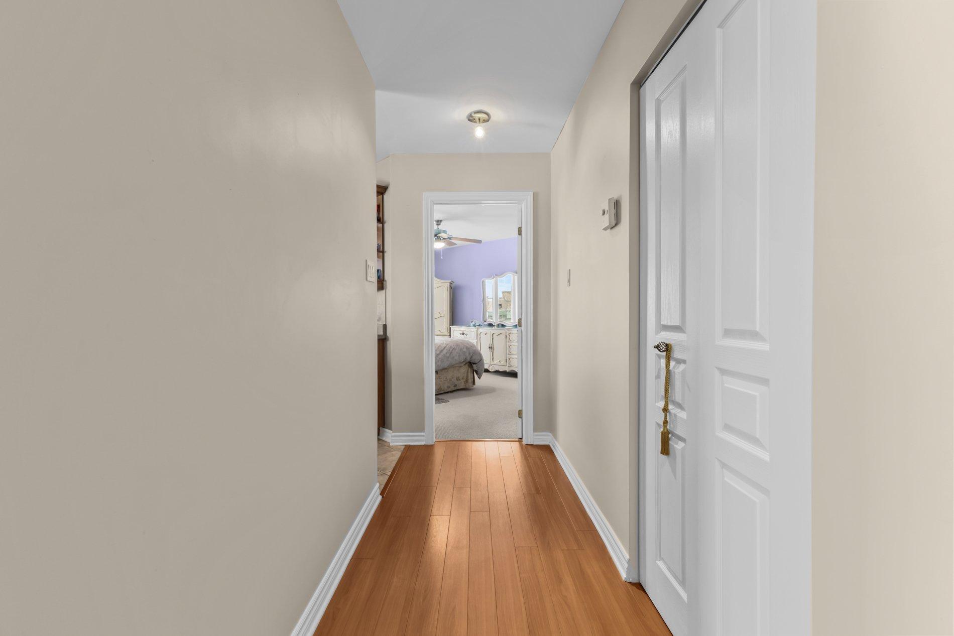 









2525


Rue Dutrisac

, 302,
Vaudreuil-Dorion,




QC
J7V9W7

