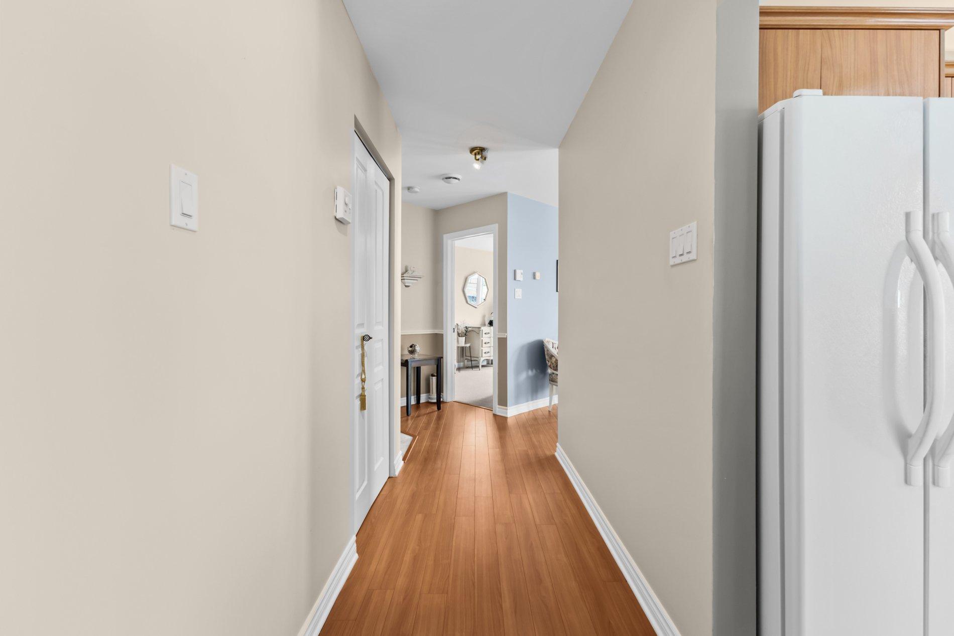 









2525


Rue Dutrisac

, 302,
Vaudreuil-Dorion,




QC
J7V9W7

