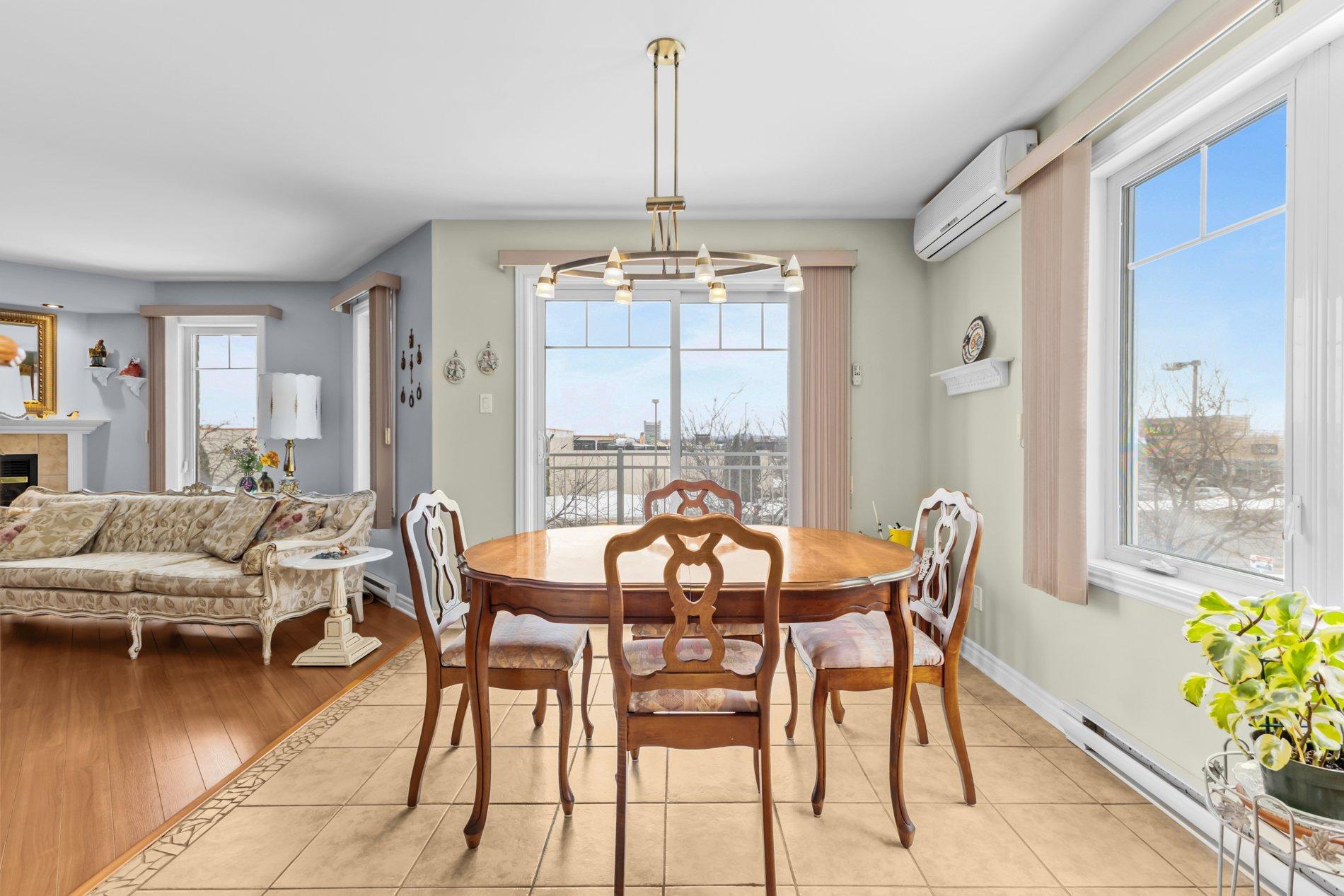 









2525


Rue Dutrisac

, 302,
Vaudreuil-Dorion,




QC
J7V9W7

