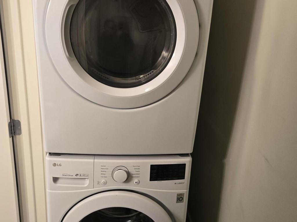 












504 15 Kings Wharf Place

,
Dartmouth,




NS
B2Y 0C2

