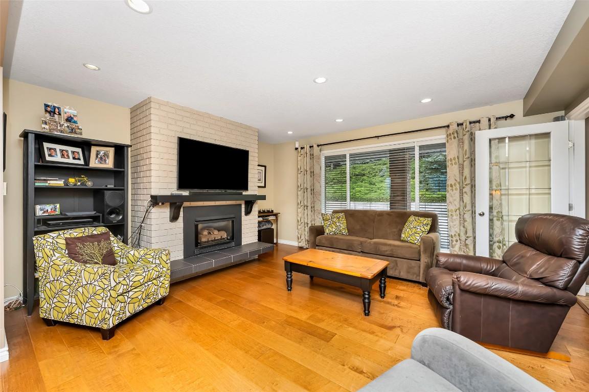 









6463


Blue Jay

Road,
Vernon,




BC
V1H 1W5

