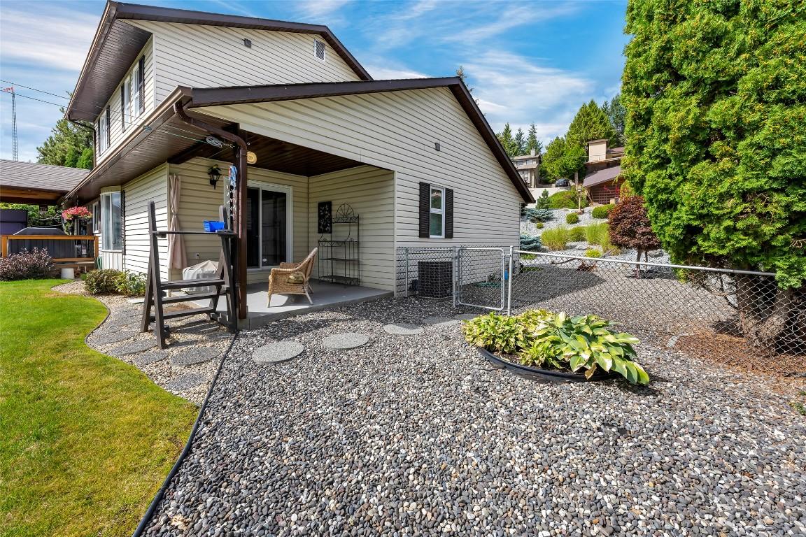 









6463


Blue Jay

Road,
Vernon,




BC
V1H 1W5

