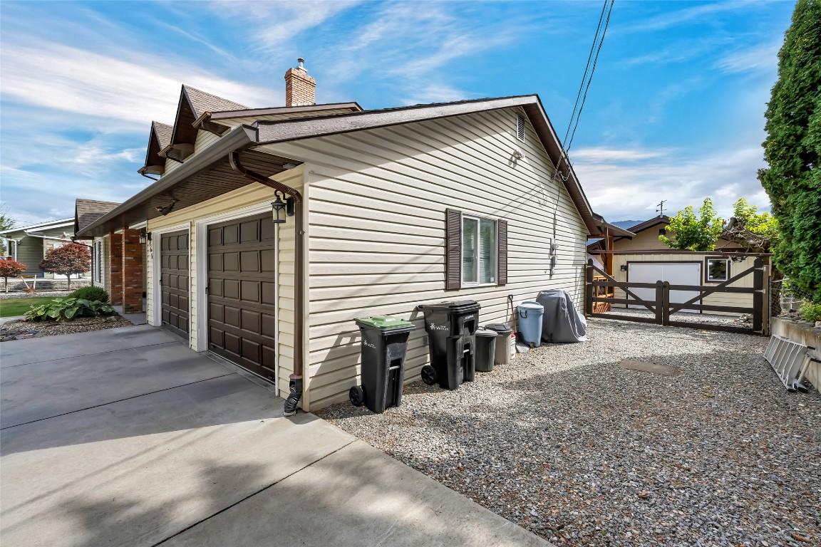 









6463


Blue Jay

Road,
Vernon,




BC
V1H 1W5

