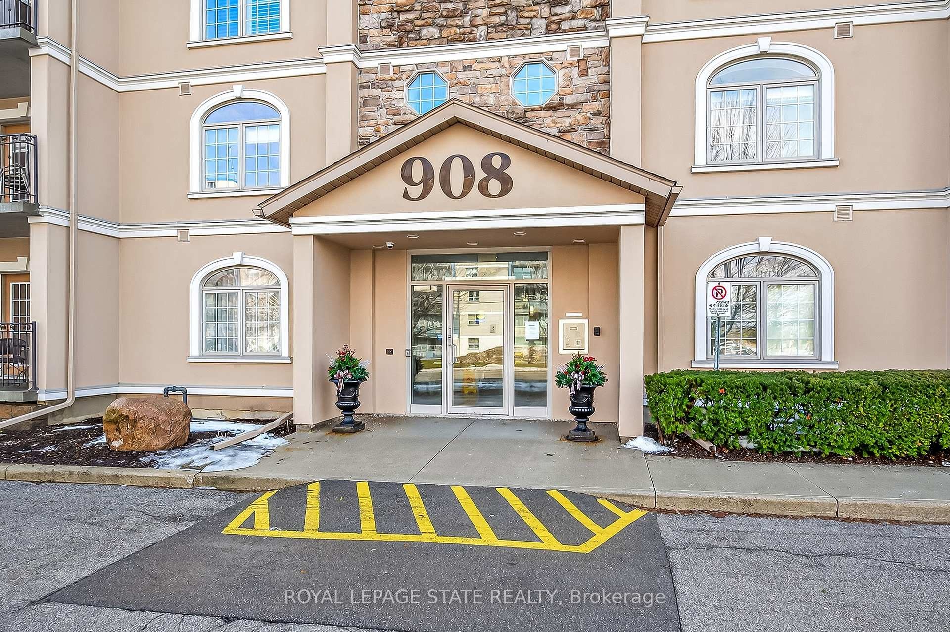 









908


Mohawk

Road East, 308,
Hamilton,




ON
L8T 2R8


