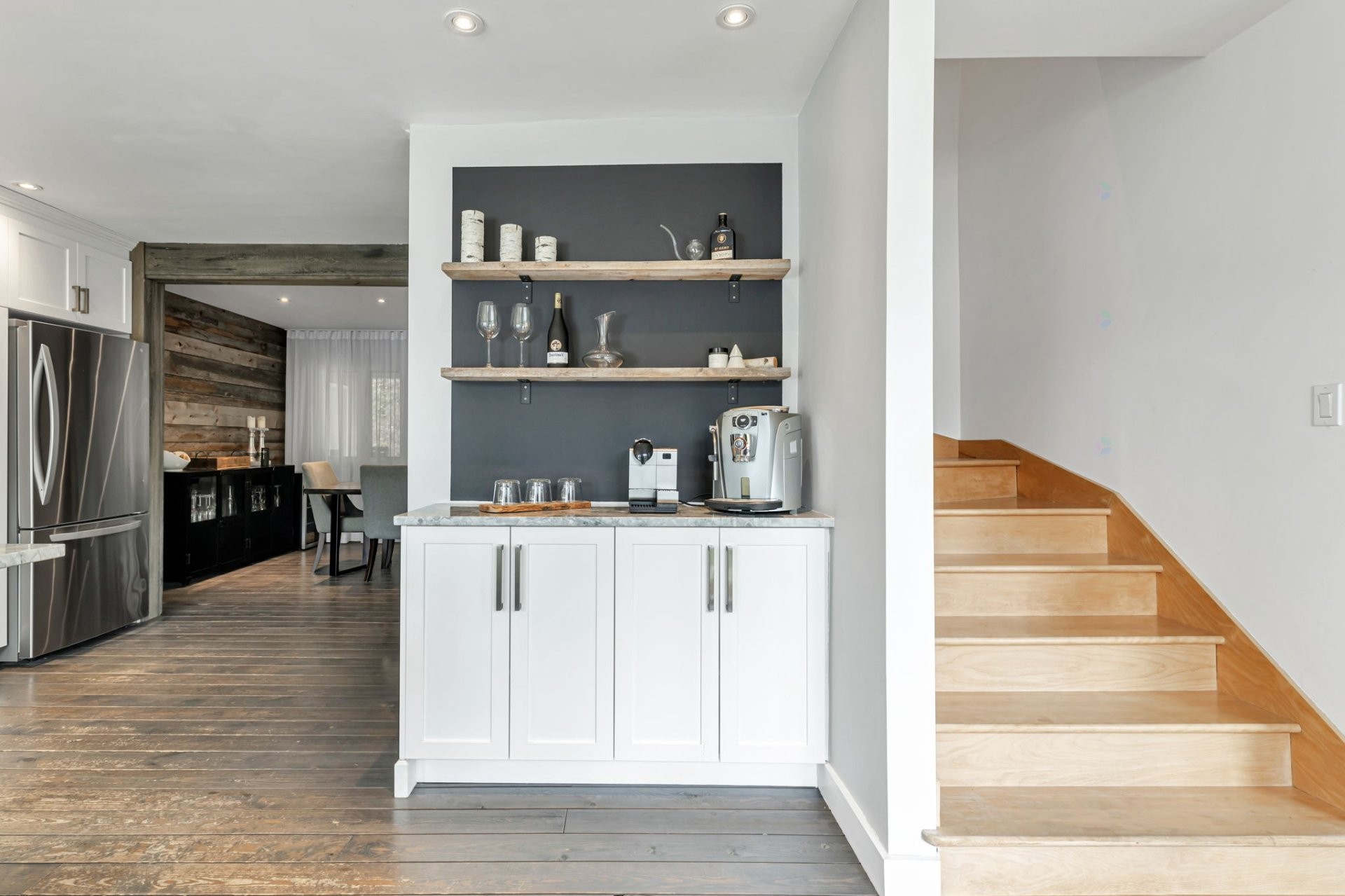 









2020


Ch. du Lac-Ste-Rose N.

,
Mandeville,




QC
J0K1L0

