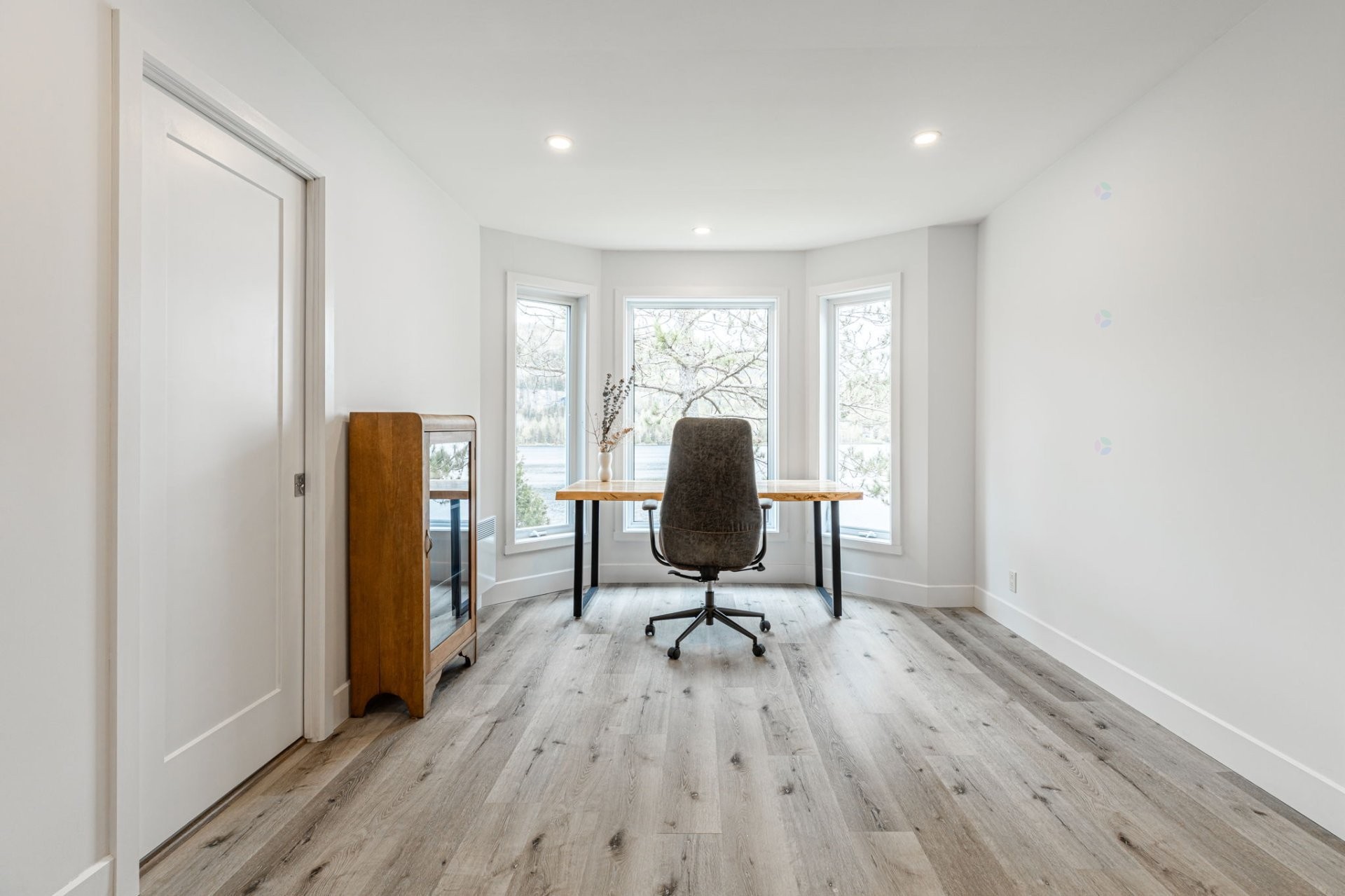 









2020


Ch. du Lac-Ste-Rose N.

,
Mandeville,




QC
J0K1L0

