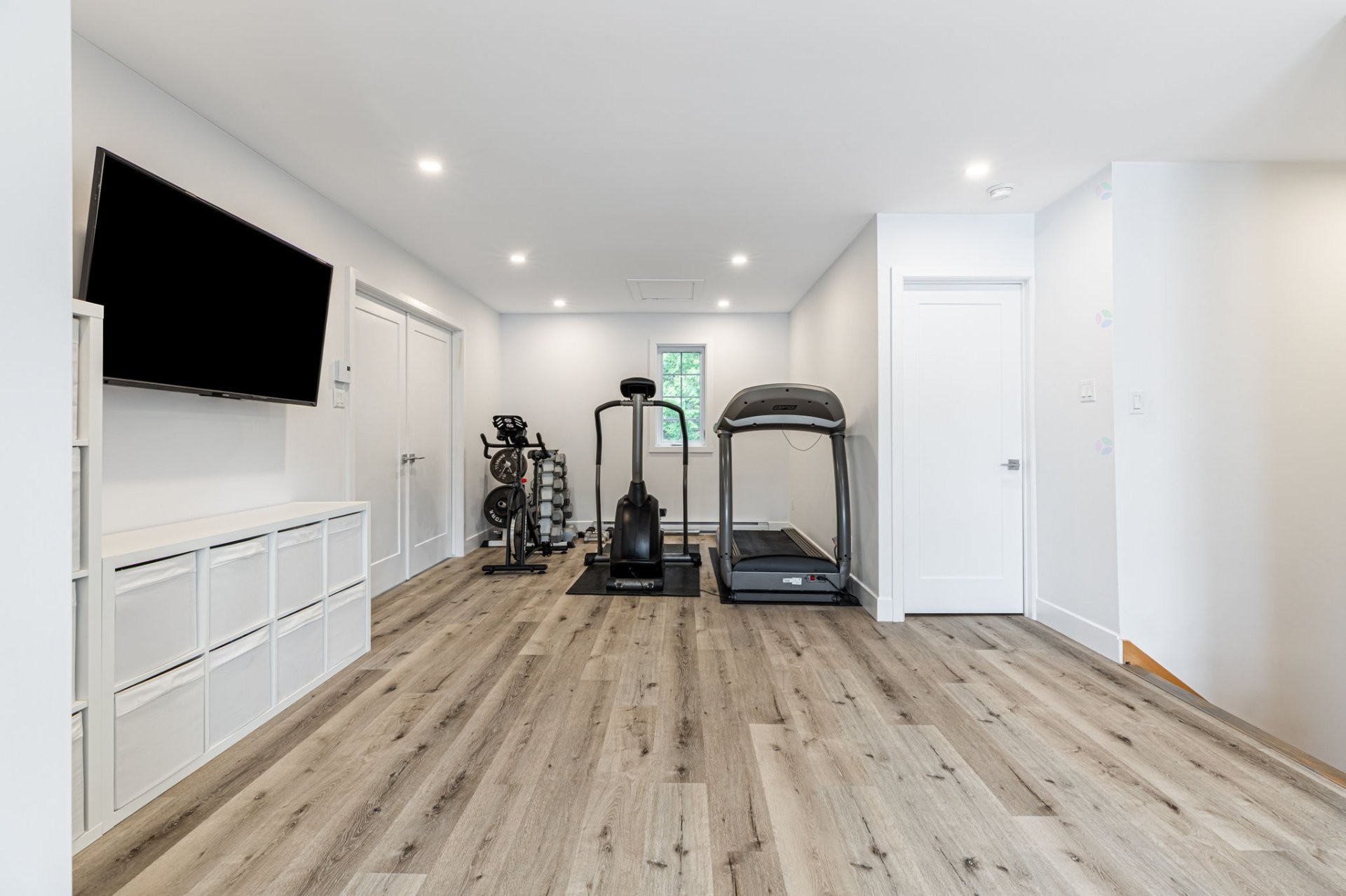 









2020


Ch. du Lac-Ste-Rose N.

,
Mandeville,




QC
J0K1L0

