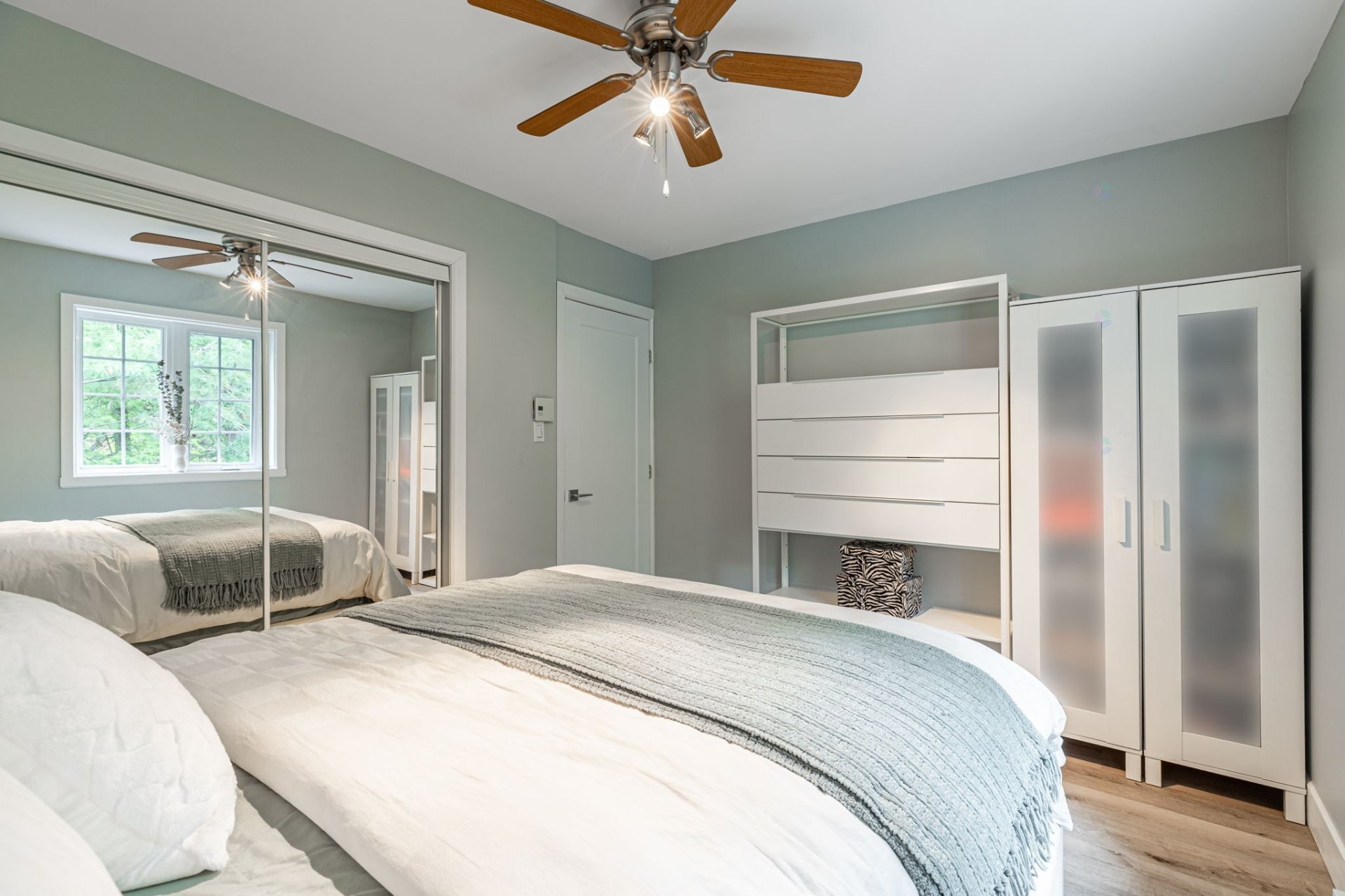 









2020


Ch. du Lac-Ste-Rose N.

,
Mandeville,




QC
J0K1L0

